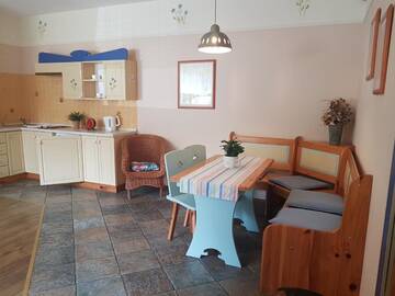 Фото номера Апартаменты с 1 спальней Отели типа «постель и завтрак» Willa Relax &amp; Widok г. Щирк 2