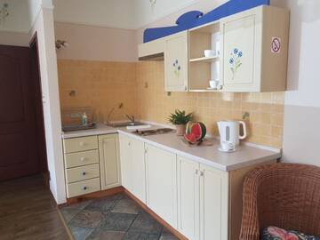 Фото номера Апартаменты с 1 спальней Отели типа «постель и завтрак» Willa Relax &amp; Widok г. Щирк 3